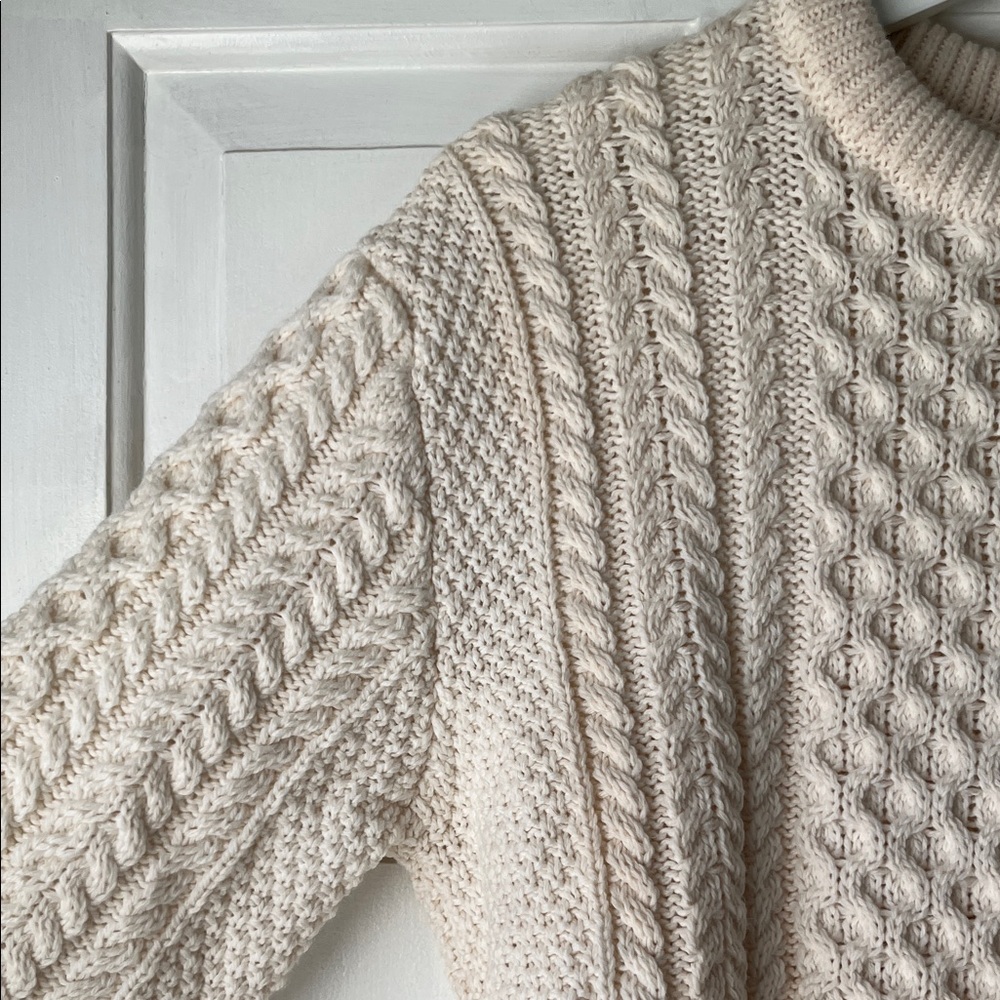 Like New The Woollen Market Ireland 🇮🇪 100% Merino Wool Cream Cable Knit Sweater - Picture 4 of 8